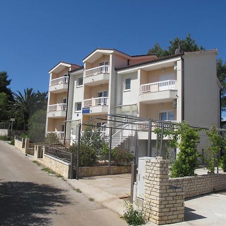 Apartments Mia Stari Grad  Exterior photo