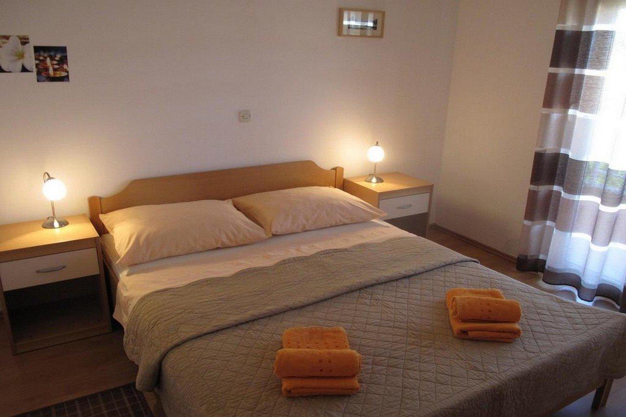Apartments Mia Stari Grad  Exterior photo