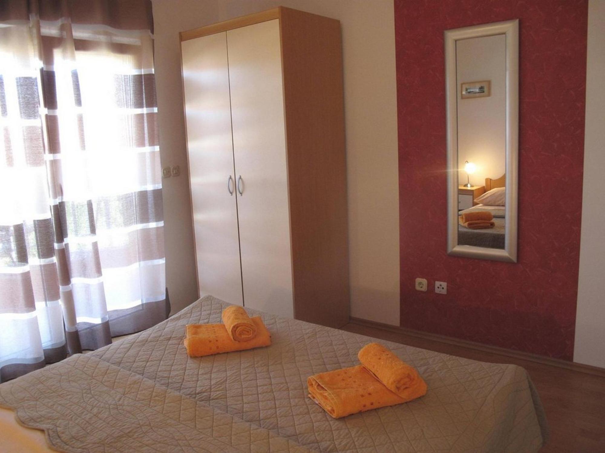 Apartments Mia Stari Grad  Room photo