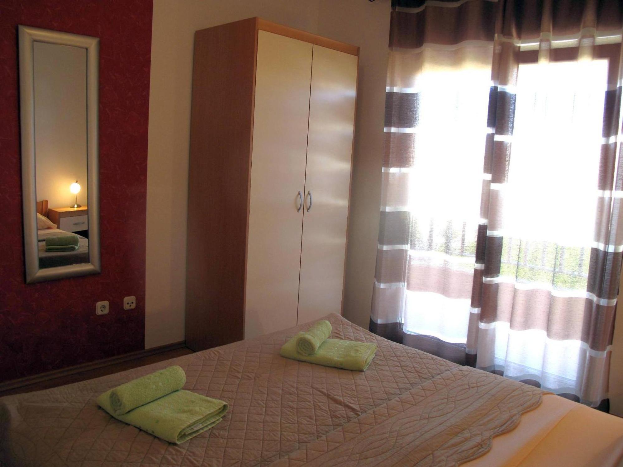 Apartments Mia Stari Grad  Room photo